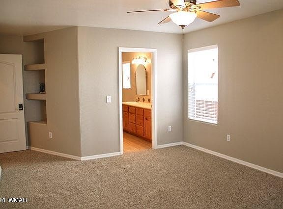 4th image of 860 E Pine Ln
