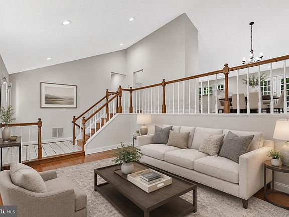 5th image of 13716 Springhaven Dr