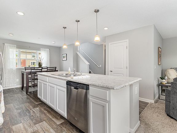 5th image of 14623 Peridot St NW