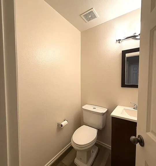 27030 Victoria Ln #76 — Photo 8