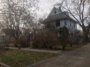 2004 Latham St, Rockford, IL 61103