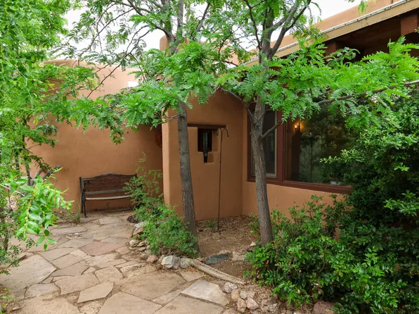52 Siempre Verde Dr NE, Albuquerque, NM 87123