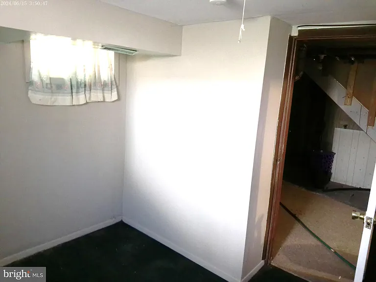 453 Bayberry St — Photo 13
