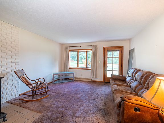 3rd image of 225 Aumiller Dr