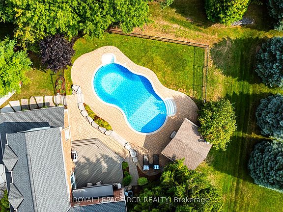 4th image of 44 Woodland Dr