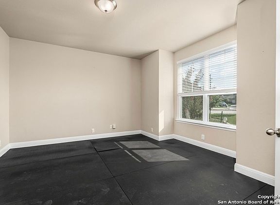 4th image of 8850 CHAVEZ PATH