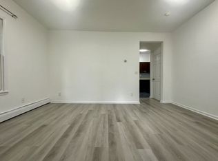 12127 8th Ave #1, College Pt, NY