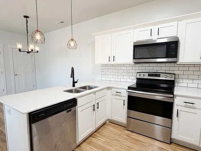 3647 W 1530 N #203 — Photo 6