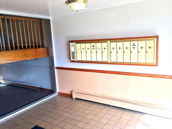2nd image of 758 Dempster St APT D205
