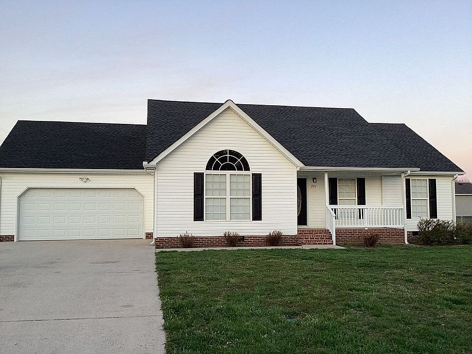 2nd image of 125 Williamsburg Cir