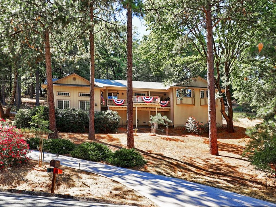 1st image of 17444 Alexandra Way