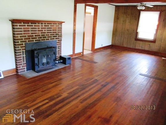 3rd image of 1371 Elberton Hwy