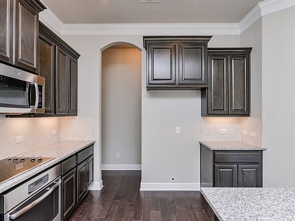 7th image of this home