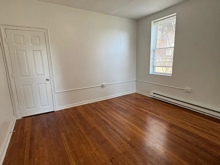 2826 Windsor Ave #A5 — Photo 4