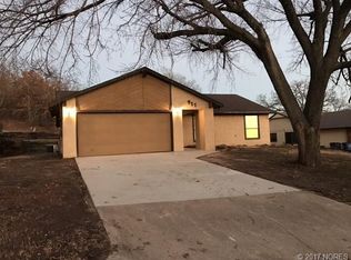 911 N Zenith Pl, Tulsa, OK 74127