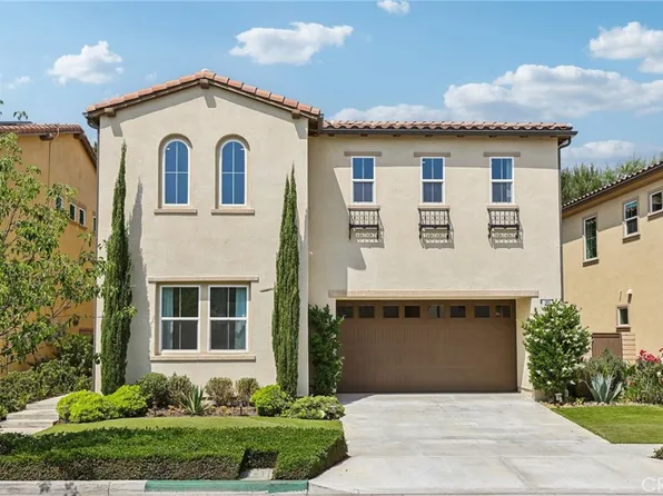 285 Pinnacle Dr, Lake Forest, CA 92630