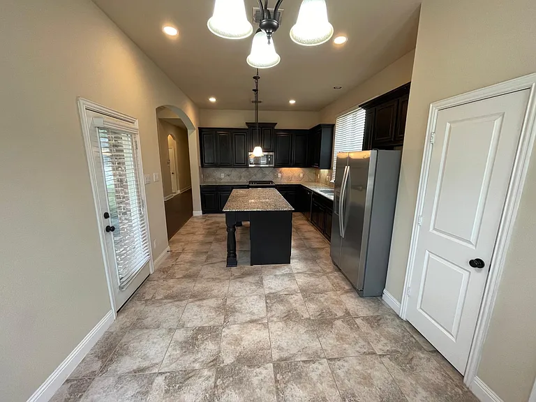 4052 Angelina Dr — Photo 8