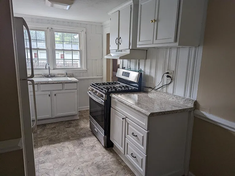 203 Griffin St — Photo 8