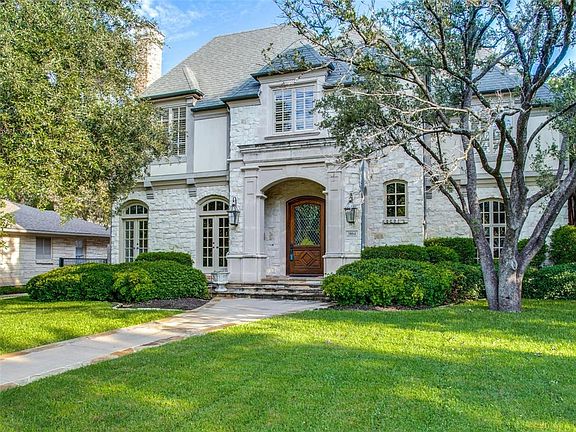 3rd image of 3804 Wentwood Dr