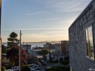 4114 58th Pl SW APT 4, Seattle, WA 98116