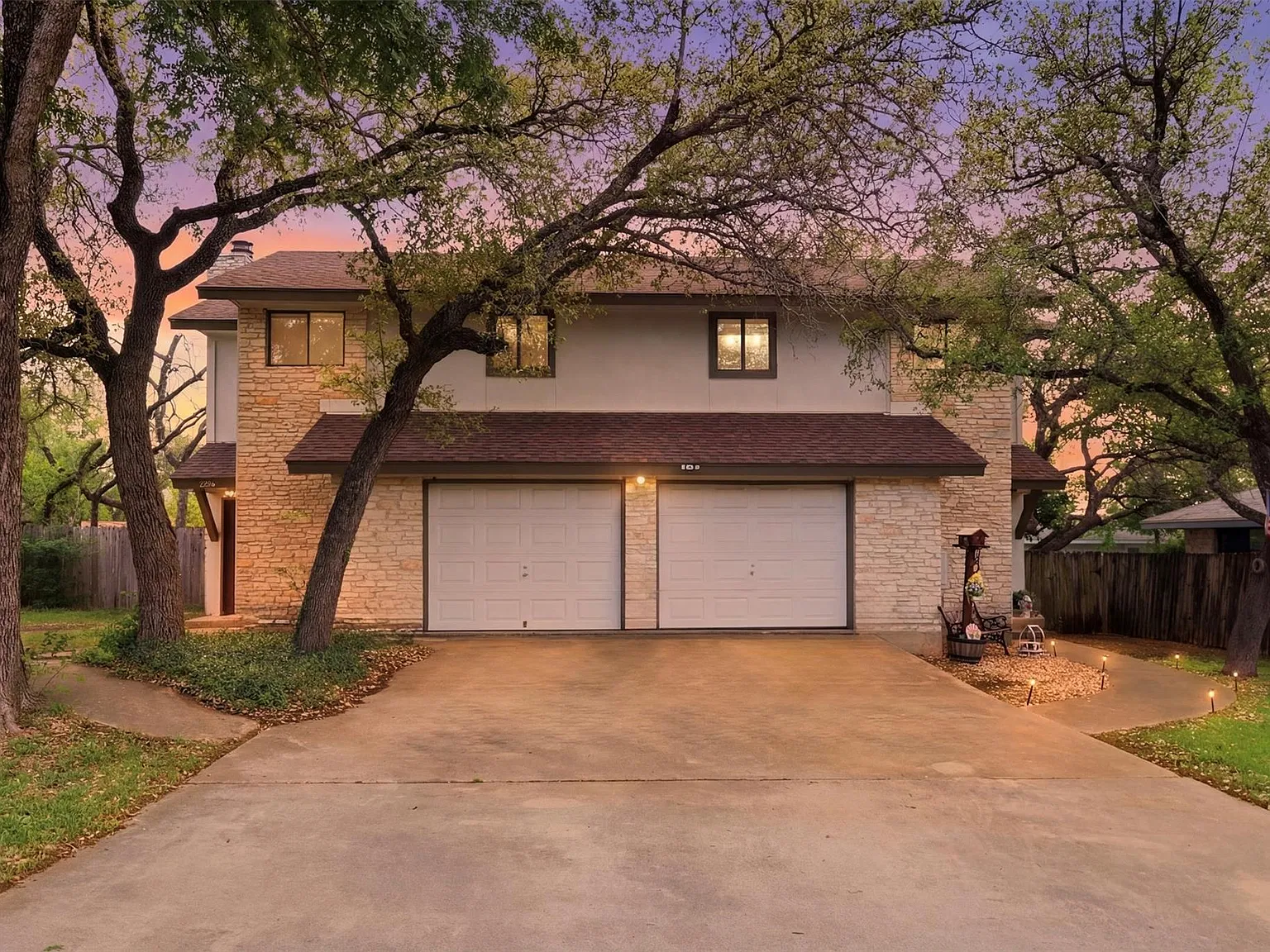 2 bed, 1.5 bath, 1004 sqft, $1,550 — Photo 1