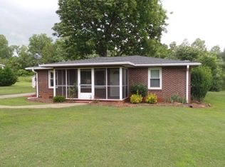 546 Macedonia Rd, Gaffney, SC 29341