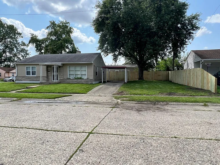 1442 E Lynn Dr — Photo 6