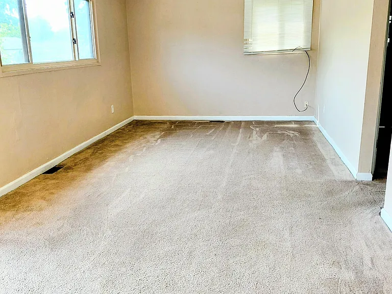 5075 Hackett Dr — Photo 10