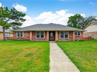 1932 Glen Hill Dr, Carrollton, TX 75007