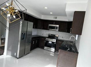 7705 Romaine St #4, Los Angeles, CA 90046
