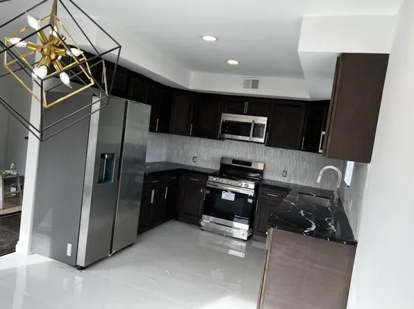 7705 Romaine St #4, Los Angeles, CA 90046