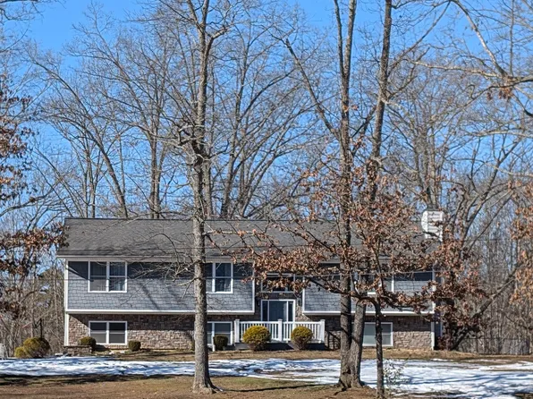 206 Christopher Dr, Cadiz, KY 42211