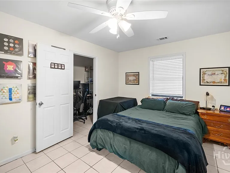 527 Red Oak Dr — Photo 36
