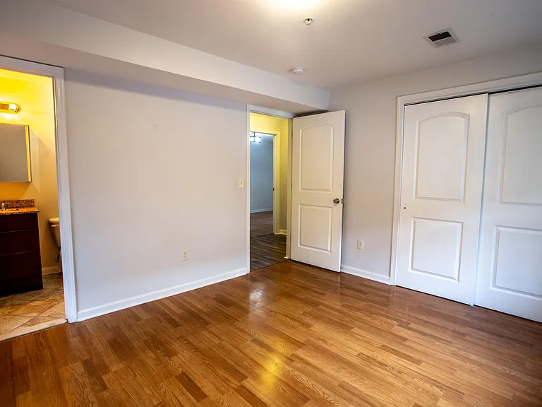 171 Clifford St #1 — Photo 19
