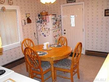 5th image of 58 Autumn Ln