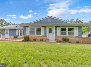 603 N York Rd, Sterling, VA 20164