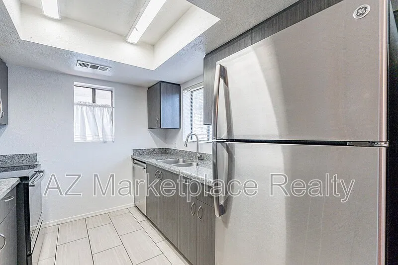 2 bed, 2.0 bath, 1130 sqft, $1,695 — Photo 4