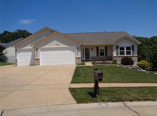 2367 Castlegate Dr, Imperial, MO 63052