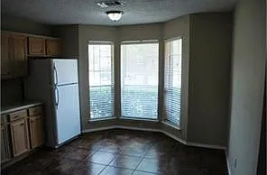 325 Angelina Dr — Photo 3