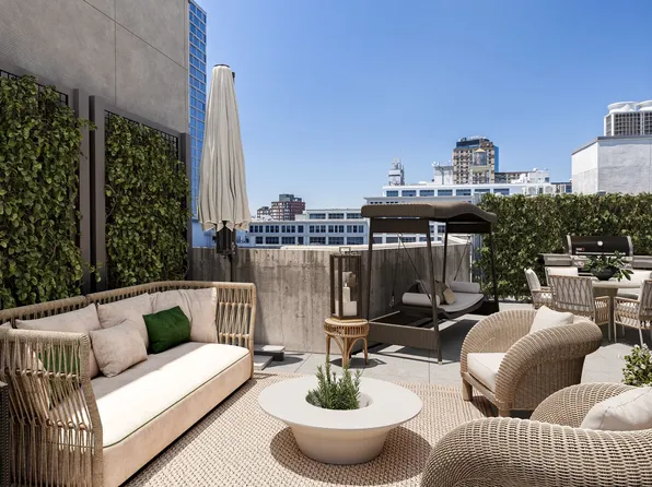 500 Waverly Avenue image 10 of 10