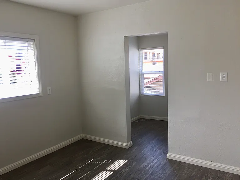 1041 Dawson Ave — Photo 11
