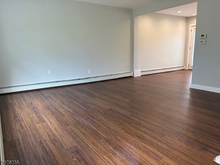 37 Kensington Rd — Photo 5