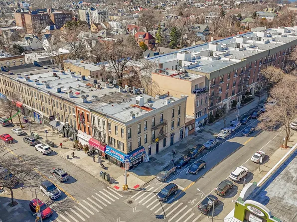 7502 Third Avenue image 4 of 8