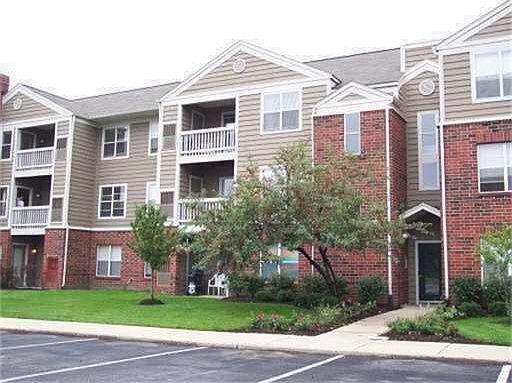 1st image of 210 Glengarry Dr APT 211