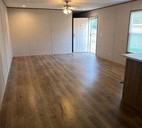 4th image of 7845 Singleton Rd #12
