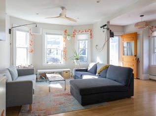 21 Edge Hill St, Jamaica Plain, MA 02130