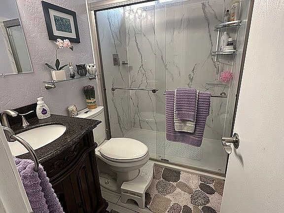 4th image of 109 W Sherwood Dr