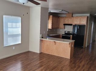 1235 N San Joaquin St #B, Stockton, CA 95202