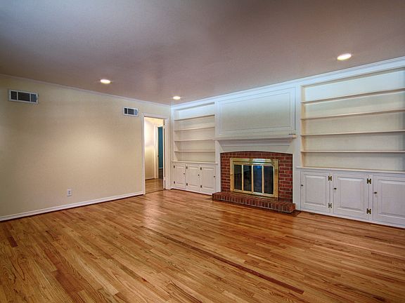 4th image of 1832 Dorchester Pl