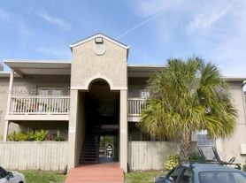 305 Wymore Rd, Altamonte Springs, FL